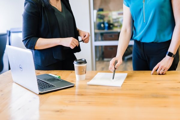 Où trouver des prestataires de services administratifs?